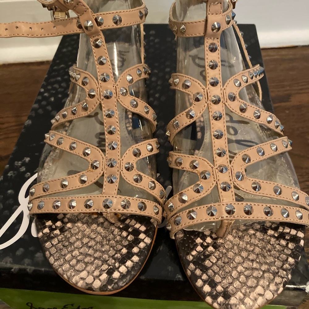 Brand New Sam Edelman sandals in size 7.5